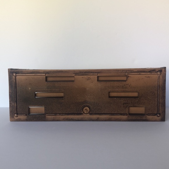 Vintage Lerner Faux Wood Plastic Boho Style Mail Sorter - Picture 7 of 12